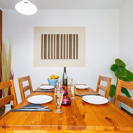 Casa Lili - Shared Pool - Close To Seafront Promenade - Sea Views From Upper Terrace Punta Mujeres المظهر الخارجي الصورة
