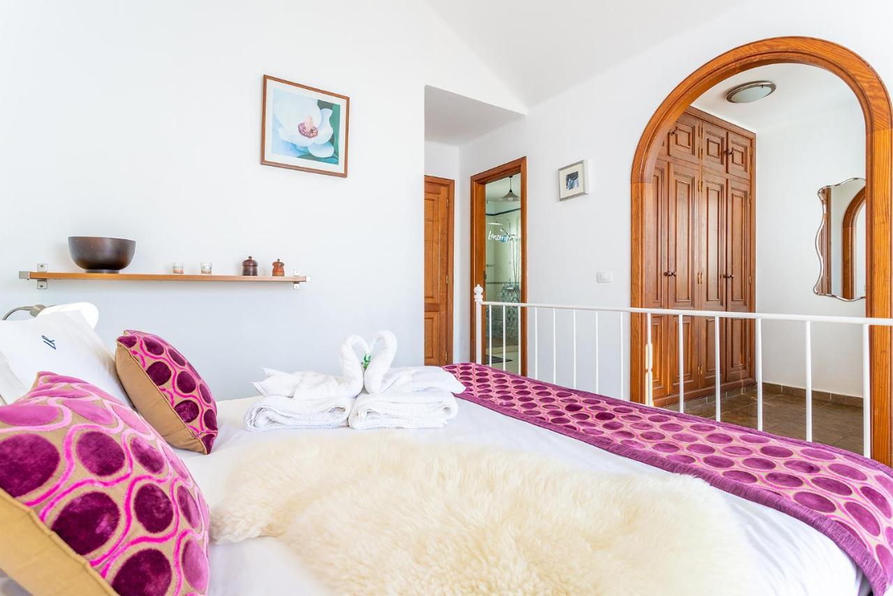 Casa Lili - Shared Pool - Close To Seafront Promenade - Sea Views From Upper Terrace Punta Mujeres المظهر الخارجي الصورة
